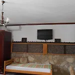 מוטל Anri 3*