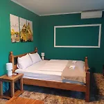 מוטל Anri 3*