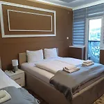 מוטל Anri