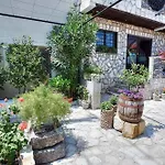 Anri Motel